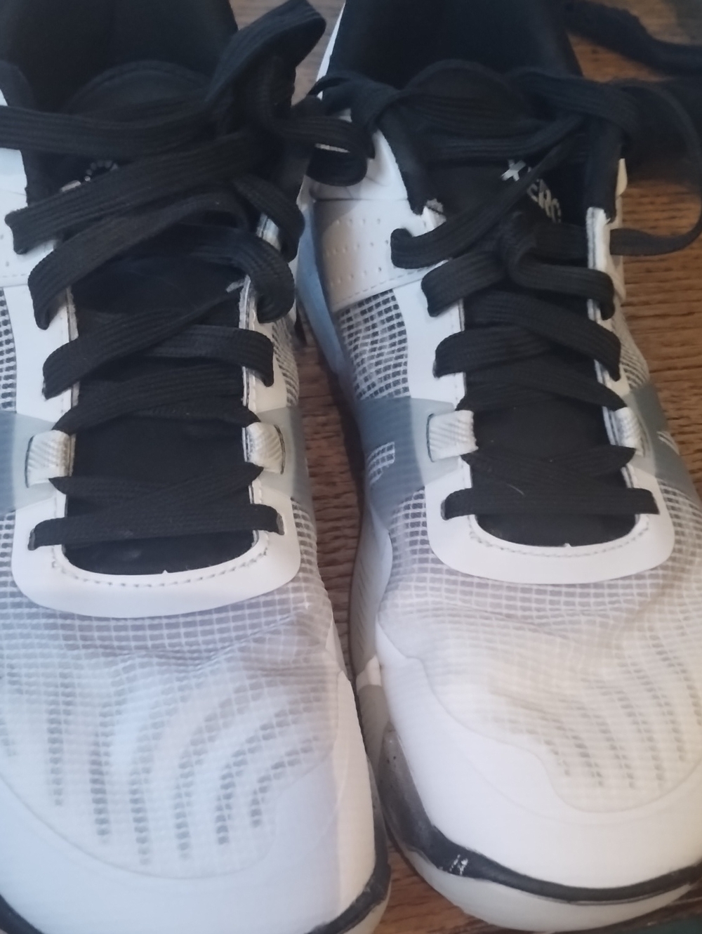 Women's Xero White and Black Athletic Sneakers